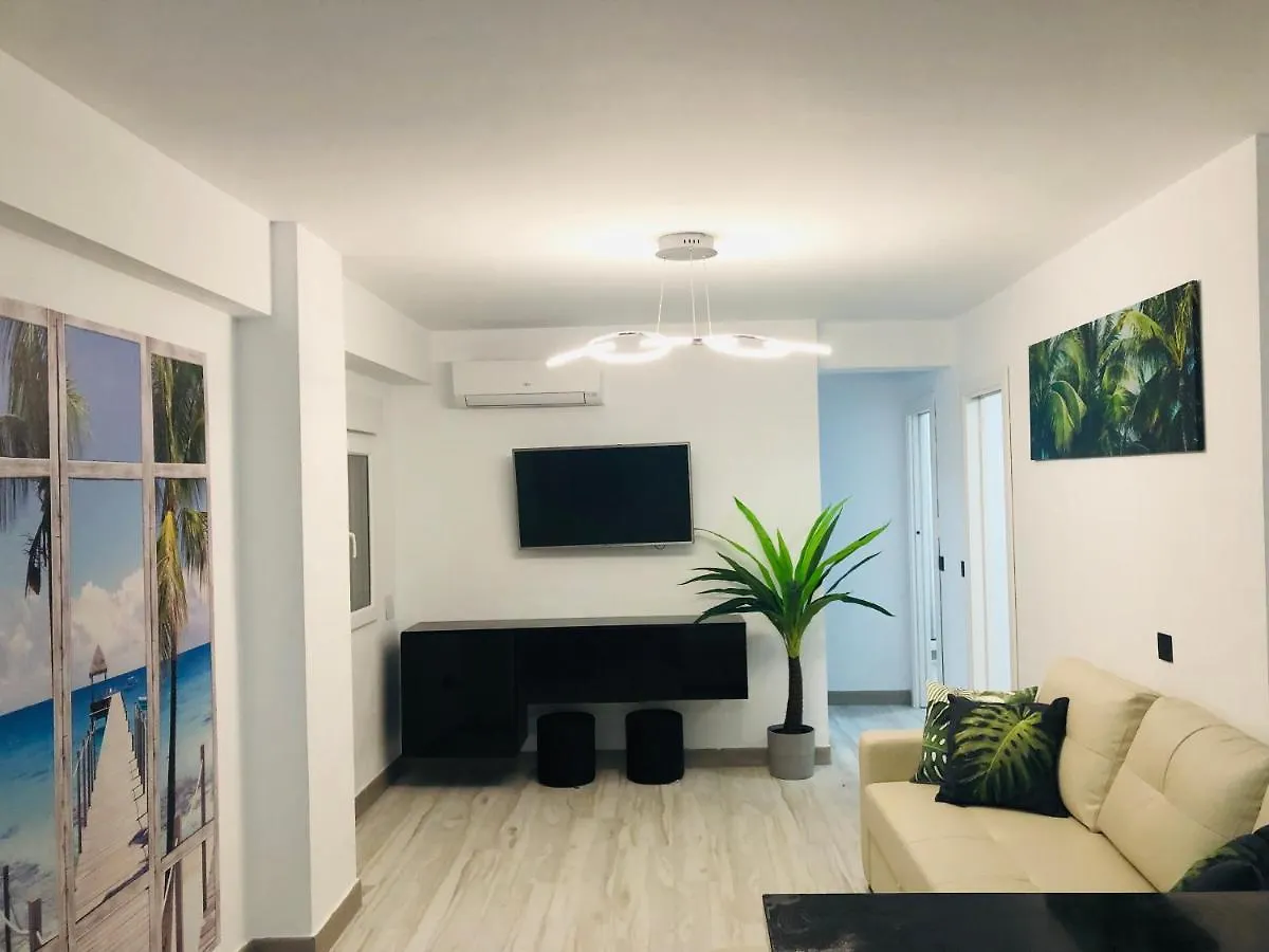 Apartamento Fabrynne Beach Malaga Apartment