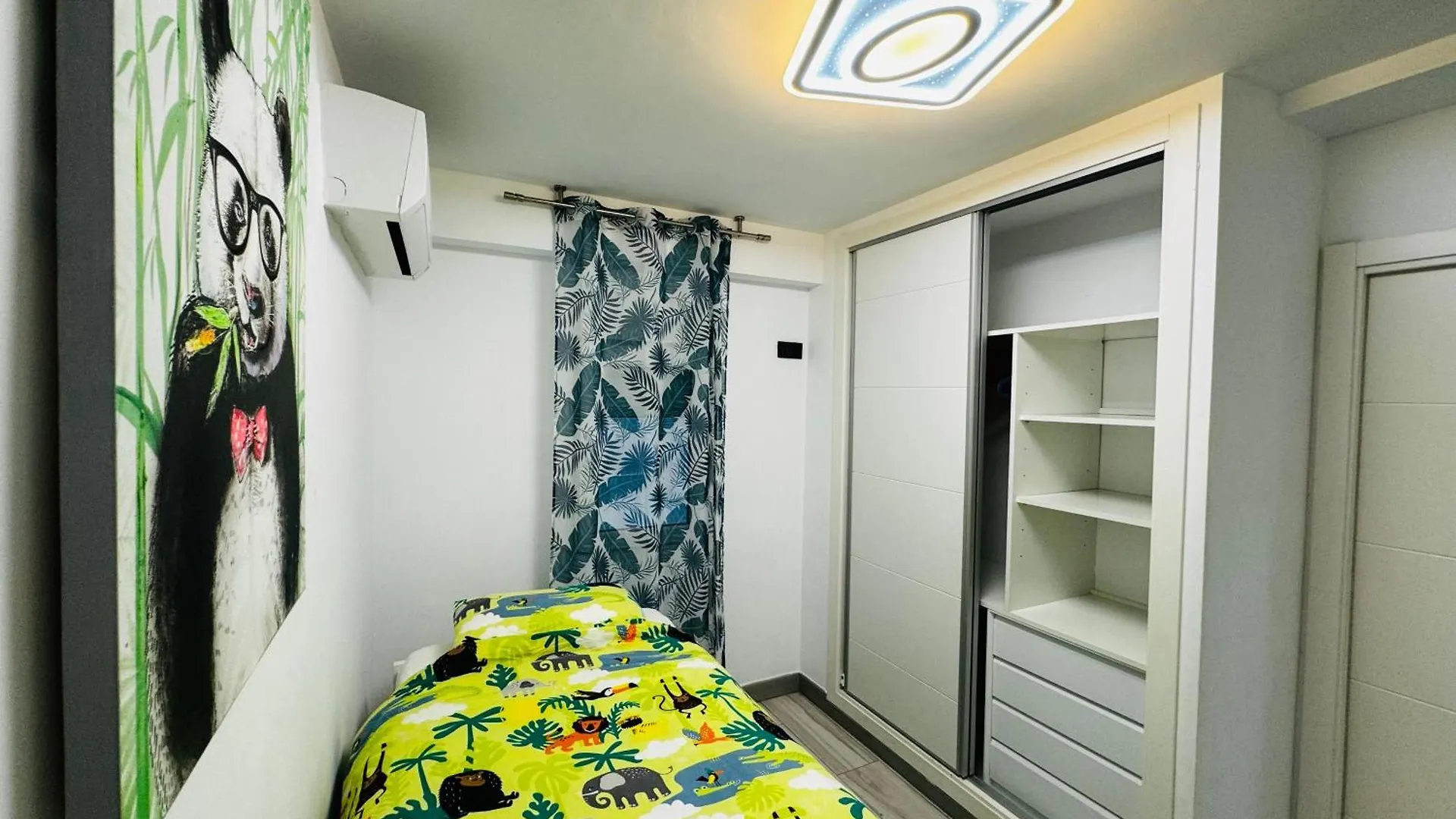 Apartment Apartamento Fabrynne Beach Malaga Spain
