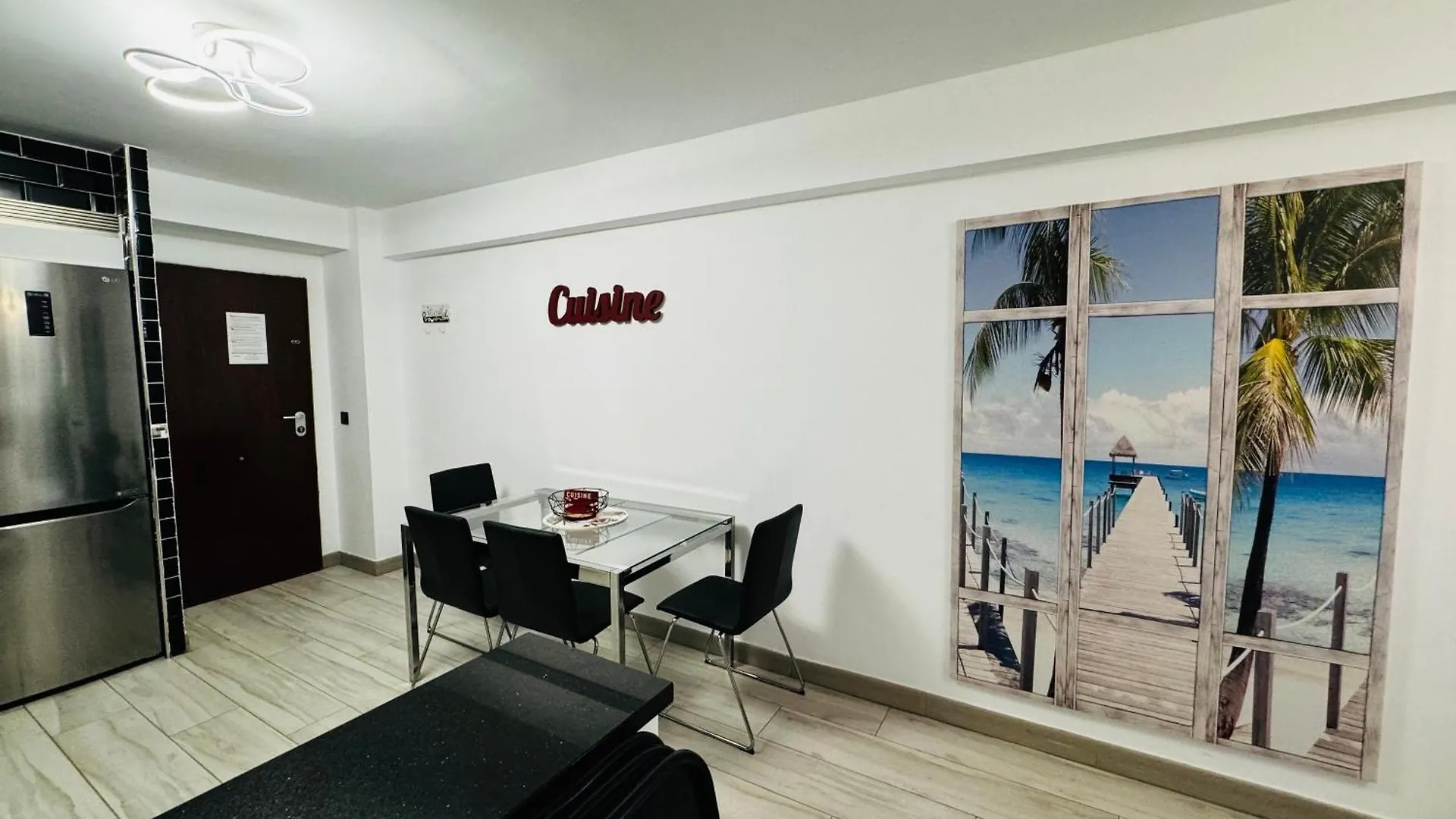 Апартаменты Apartamento Fabrynne Beach Малага
