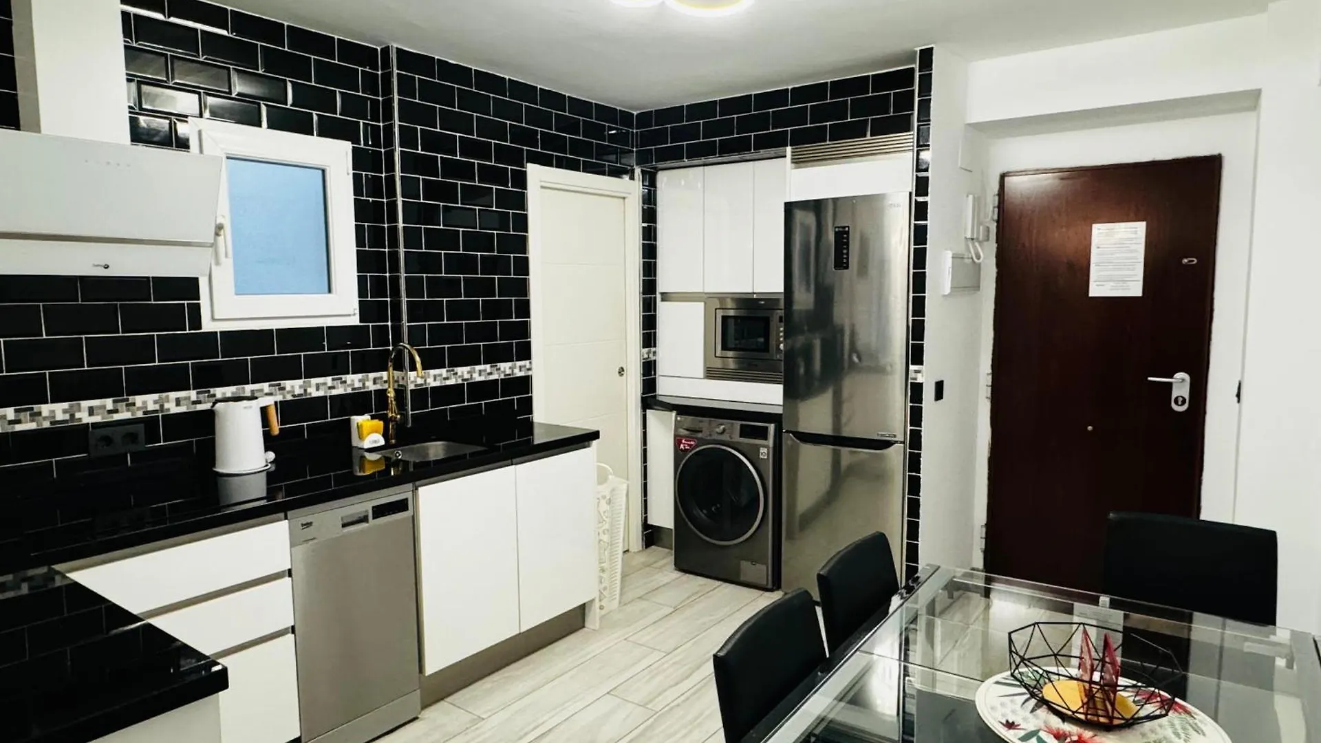 Apartamento Fabrynne Beach Apartment Malaga